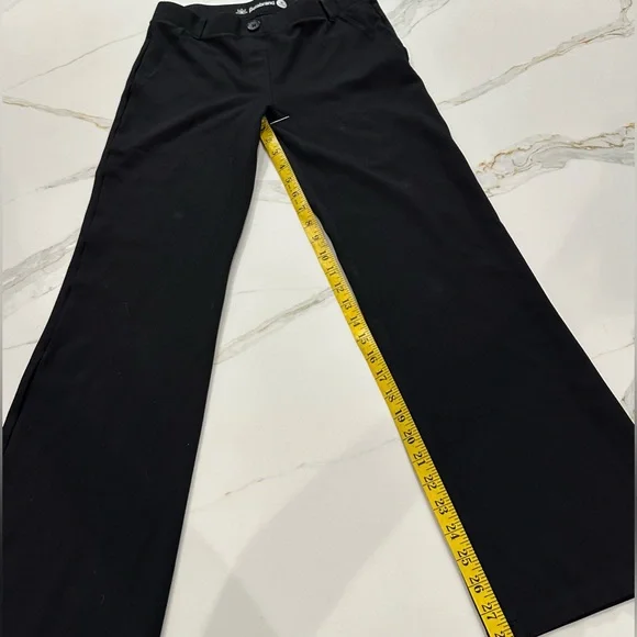 Women’s Betabrand Medium Petite dress pants - Picture 3 of 4